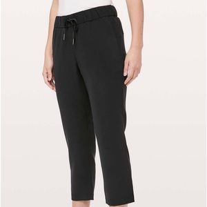 Lululemon cropped size 14 black pants